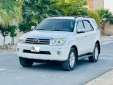TOYOYA FORTUNER 2010